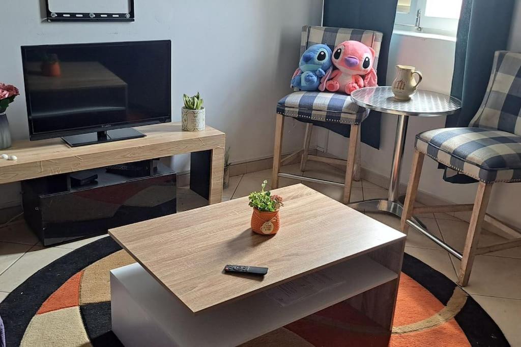 Mendes Family Homestay - B&B In The Heart Of 普拉亚 外观 照片