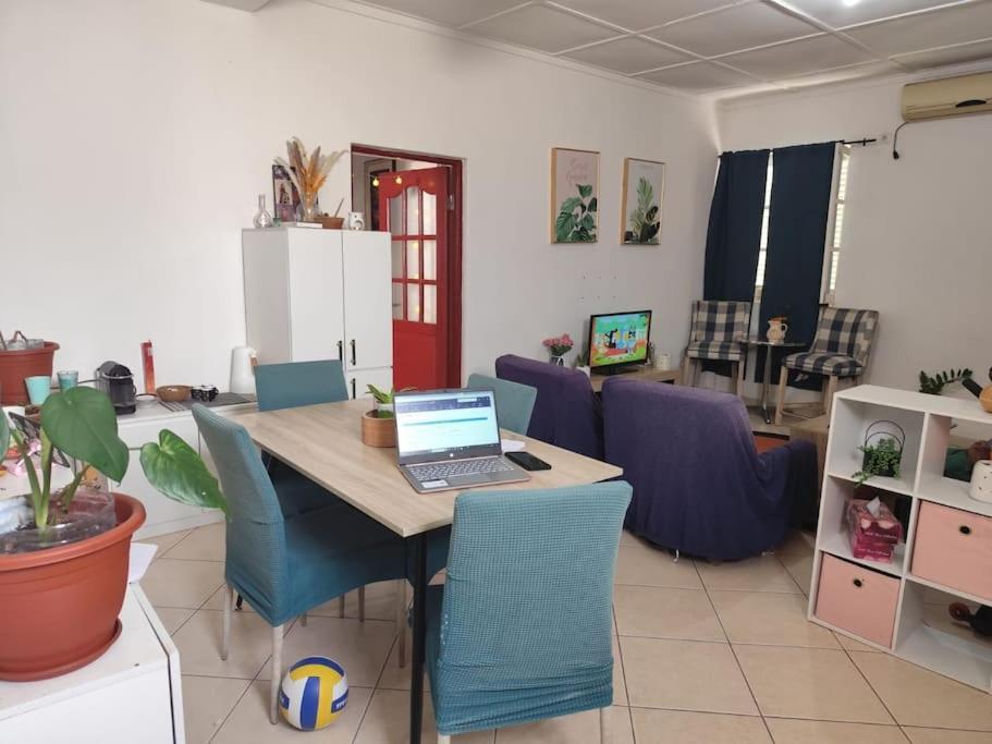Mendes Family Homestay - B&B In The Heart Of 普拉亚 外观 照片